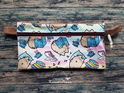 Étui à crayons double (chats lecteurs)